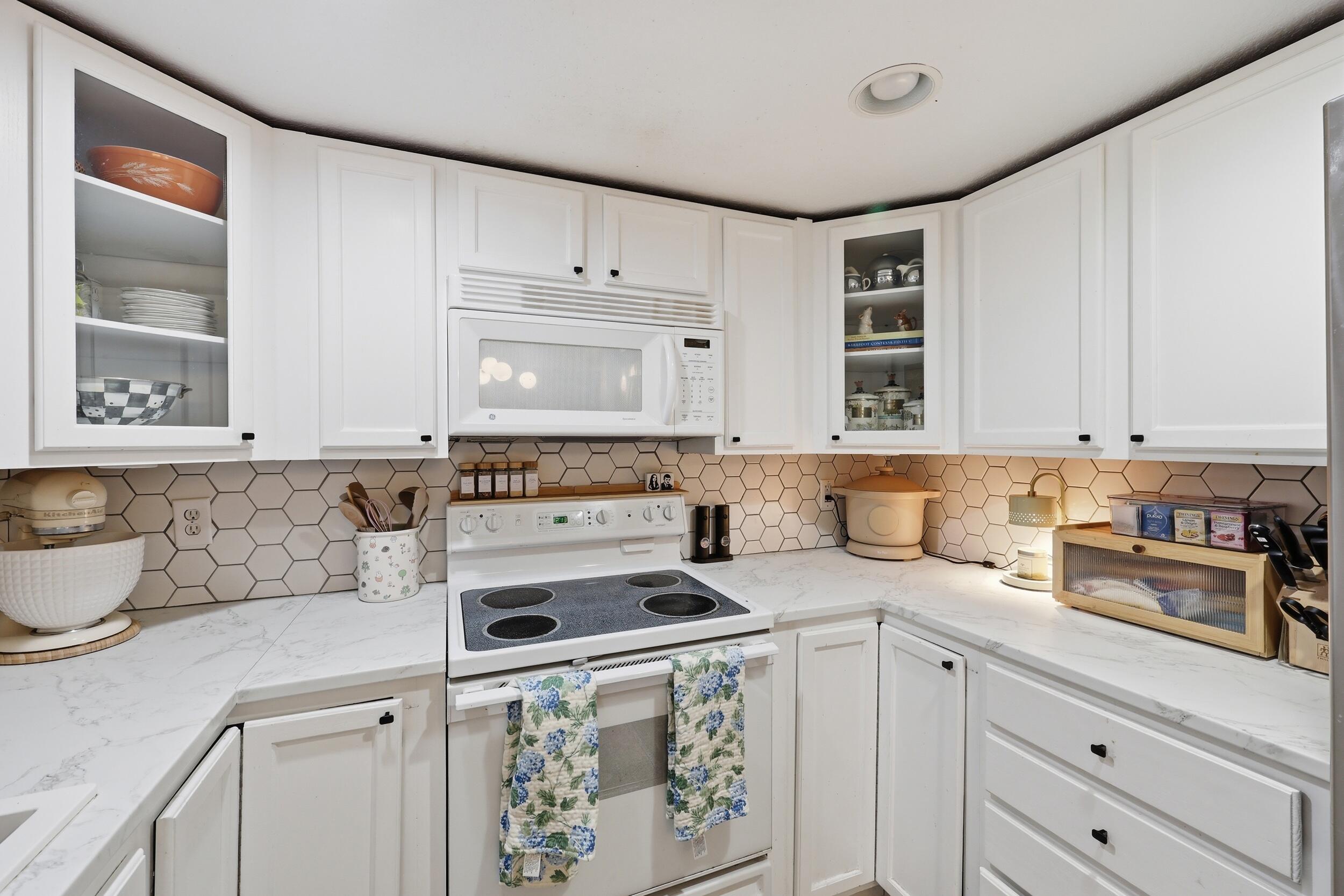 MANSON CONDO - Residential