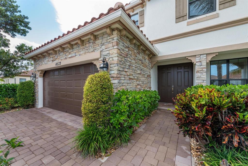 Spacious open concept with absolutely beautiful and tasteful updates in this stunning home. This 5 bedroom and 3 bathroom home displays stainless steel appliances, a kitchen island feature, walk in closet, maximizing garage and huge backyard. In a lovely community that enhances the Florida lifestyle with great amenities, location is a huge bonus. Beautiful landscaping and more, take a tour of your next dream home. This property is fully FURNISHED and ready for you to move in.