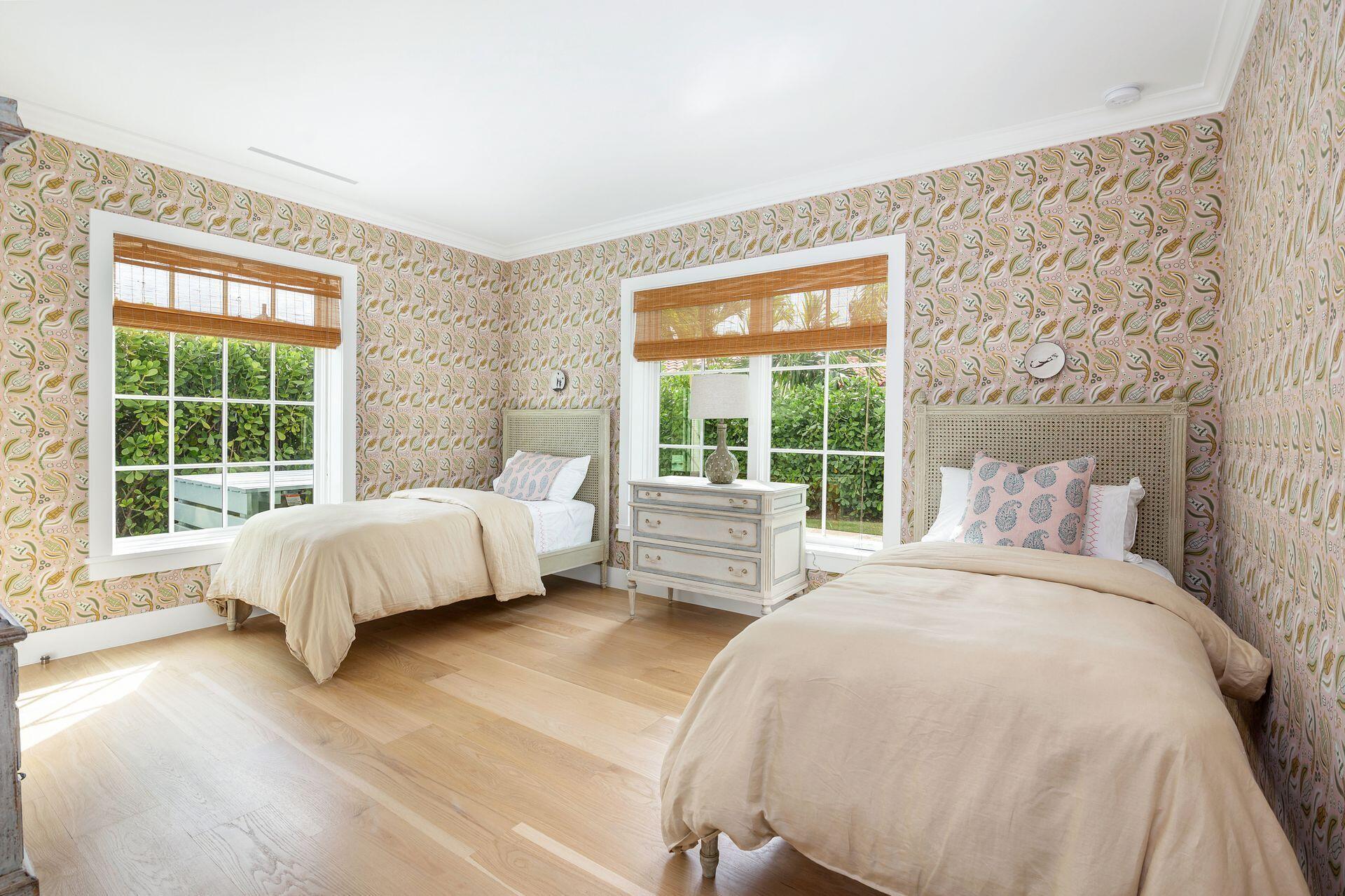 EL ENCANTO 2 - Residential Lease