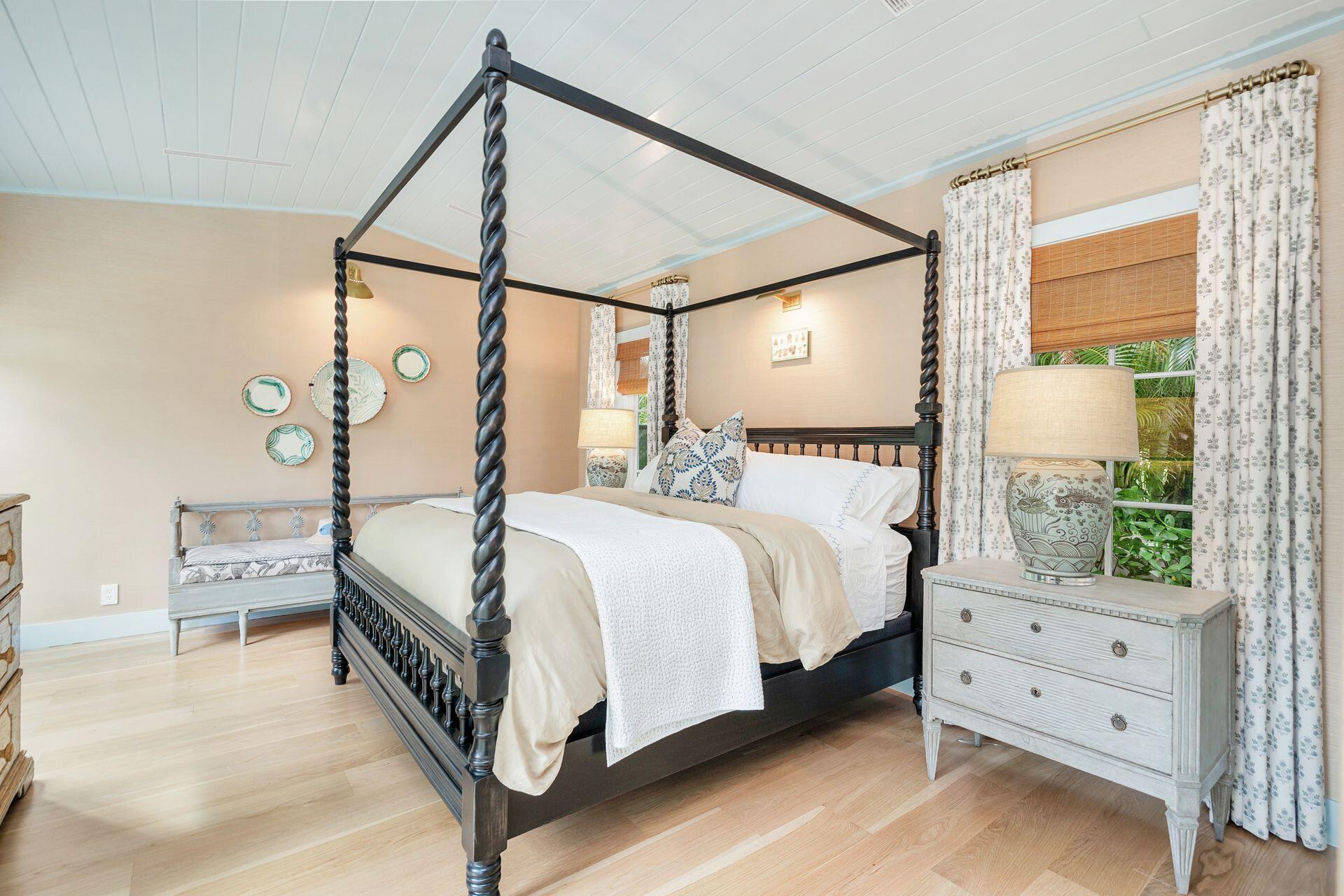 EL ENCANTO 2 - Residential Lease