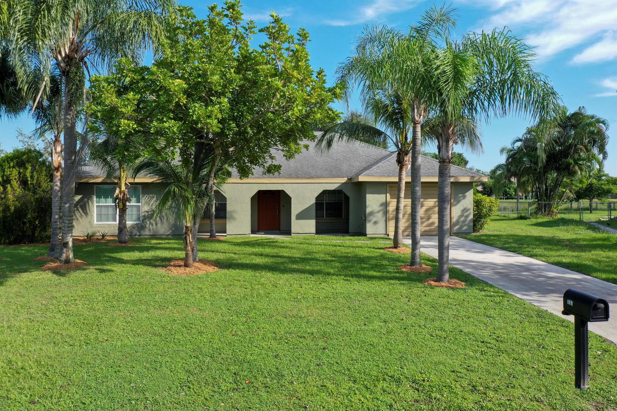 PORT ST LUCIE SECTION 42 - Residential Lease