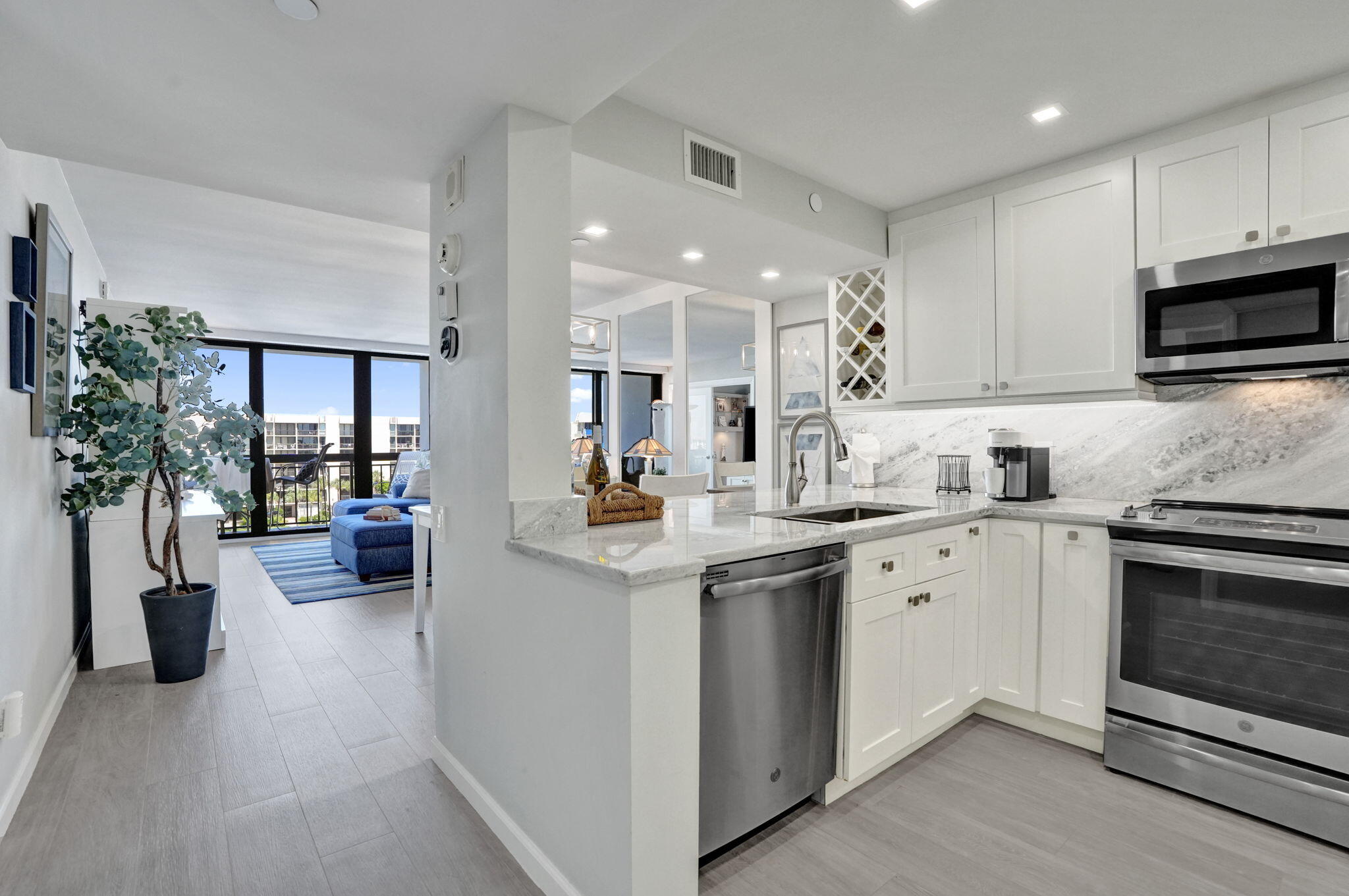 2687 N Ocean Boulevard 601