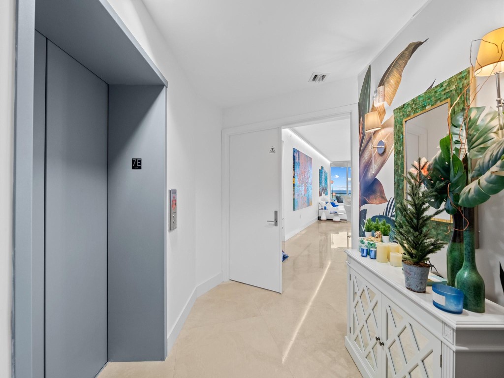 701 N Fort Lauderdale Beach Boulevard 704