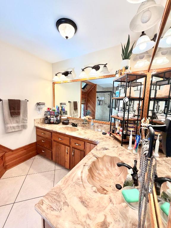 BET-HER ACRES - Residential