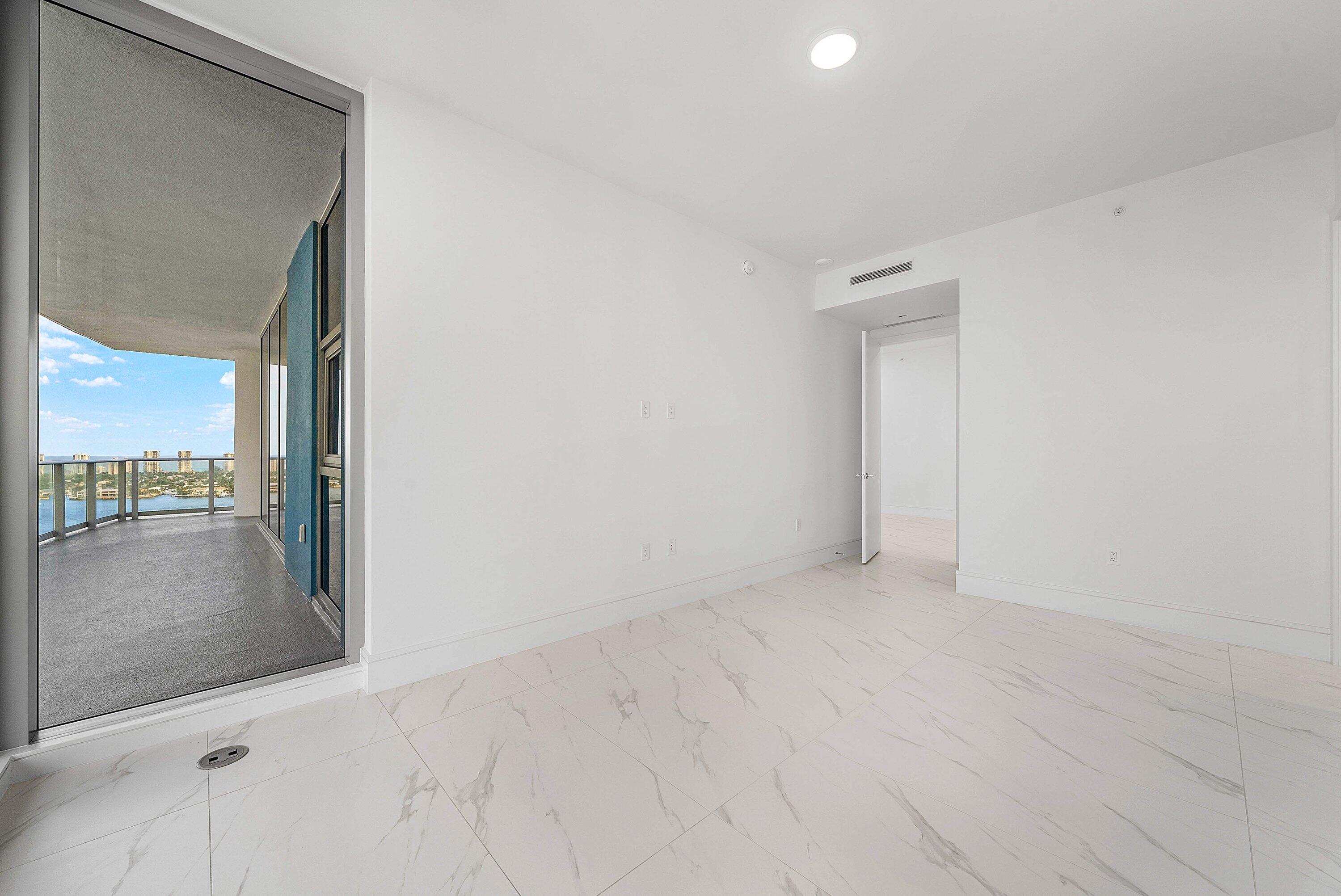 Nautilus 220 Condominium - Residential