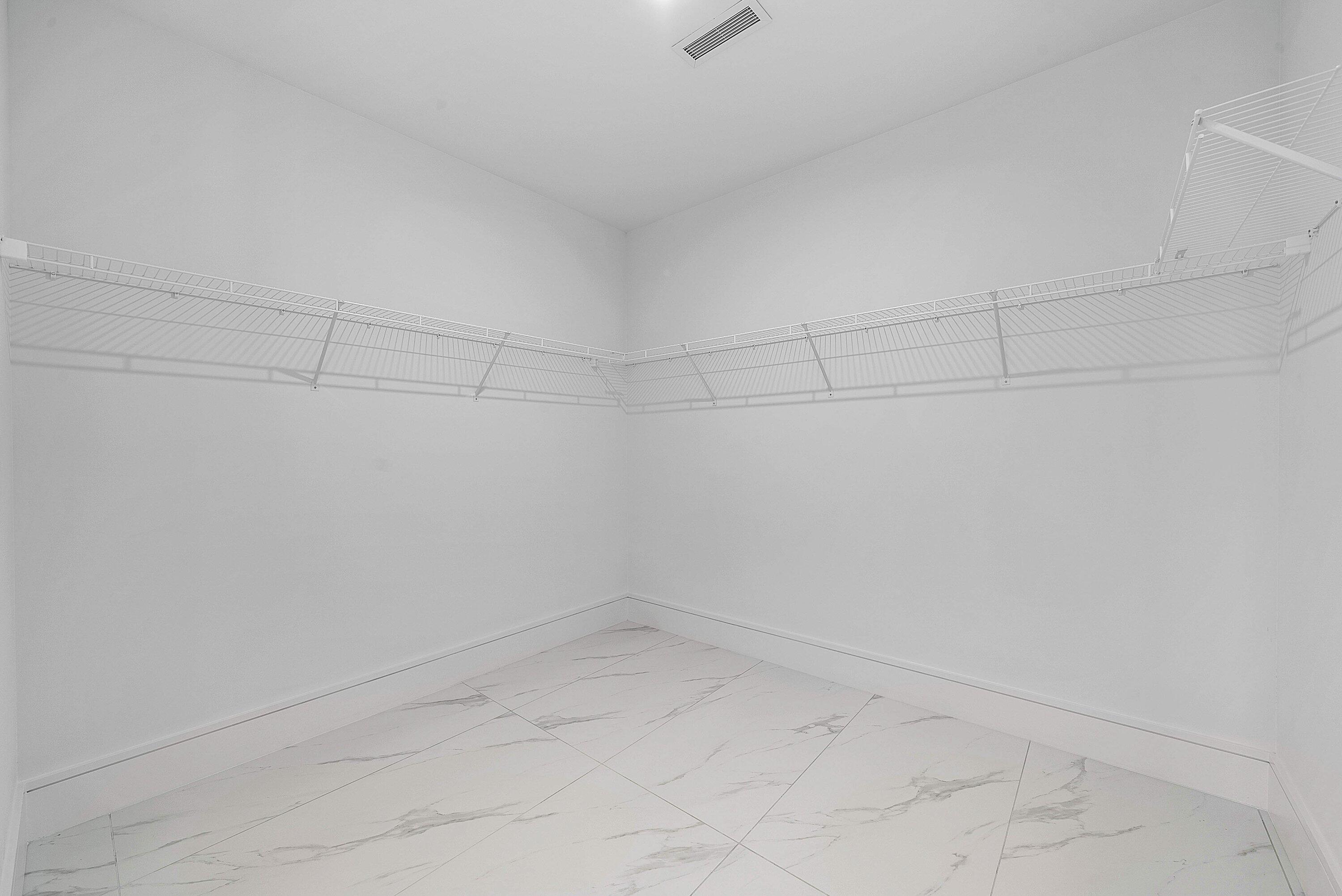 Nautilus 220 Condominium - Residential