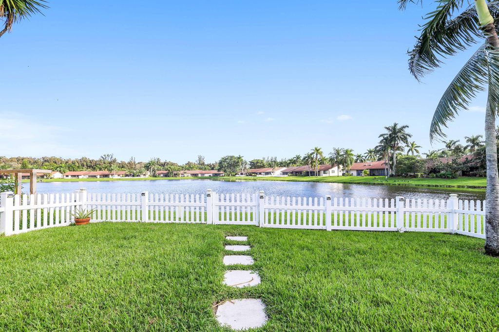 Photo of 28 Camden Lane, Boynton Beach, FL 33426 (MLS # R10940455)