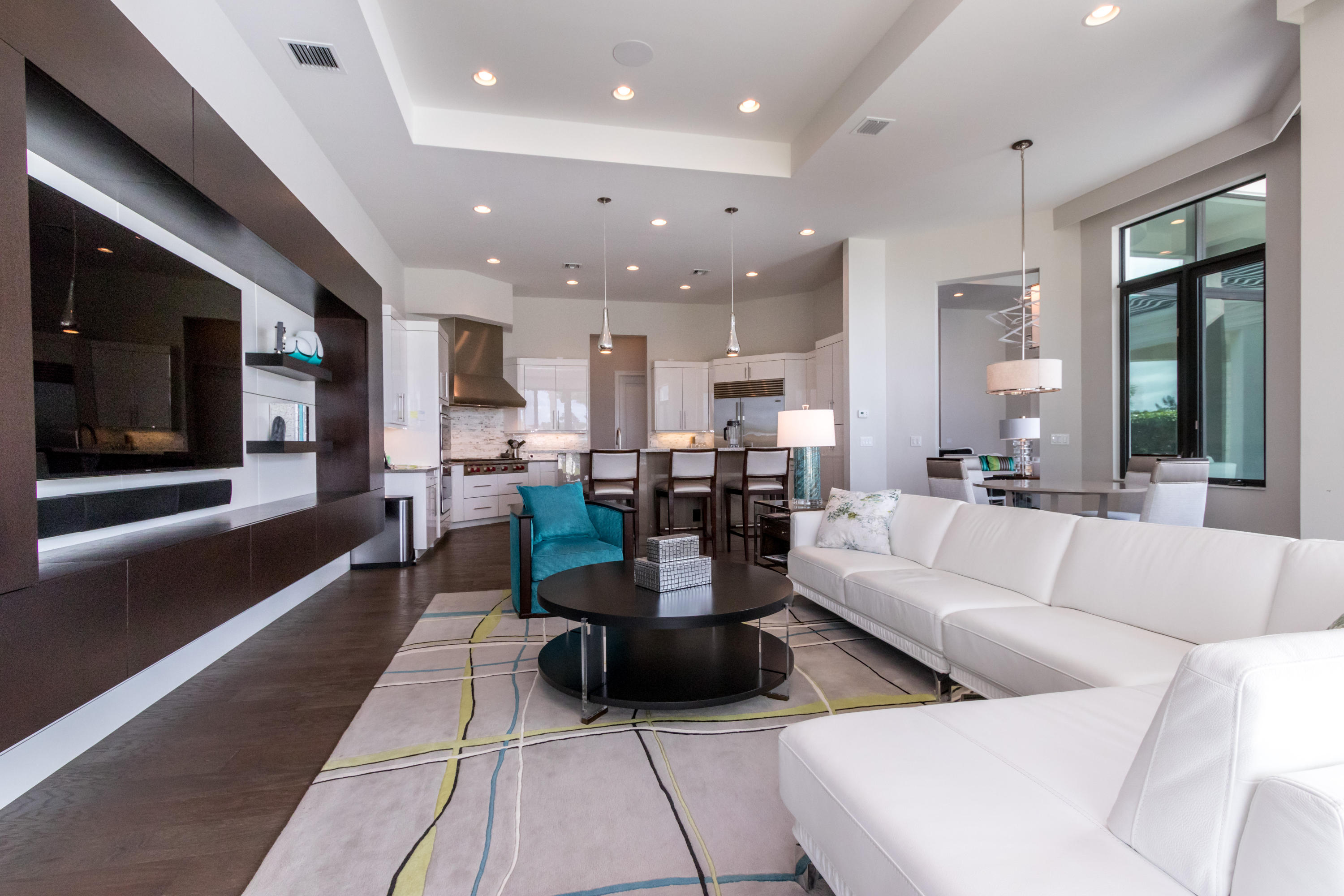 Frenchman's Harbor - Residential