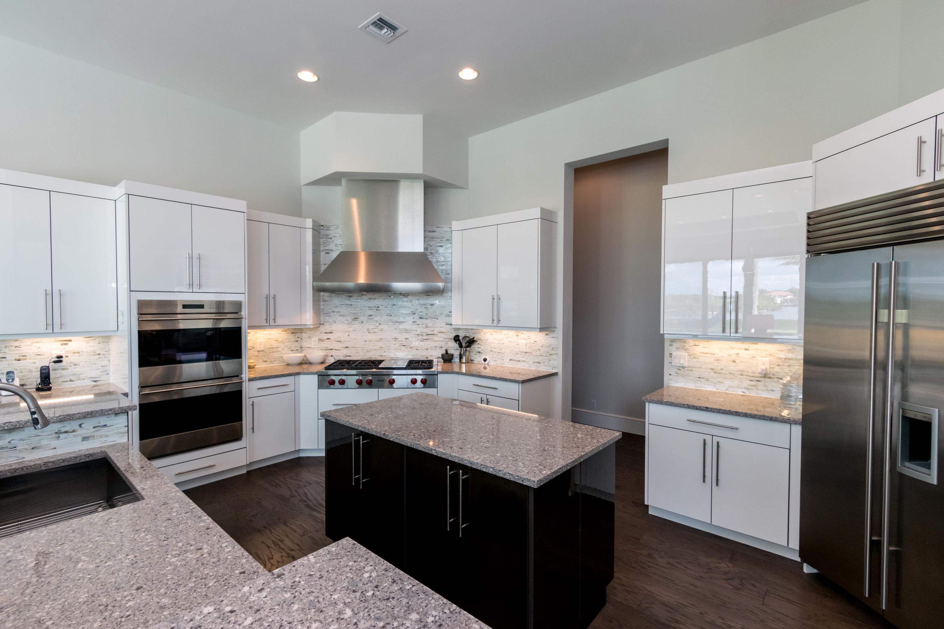 Frenchman's Harbor - Residential