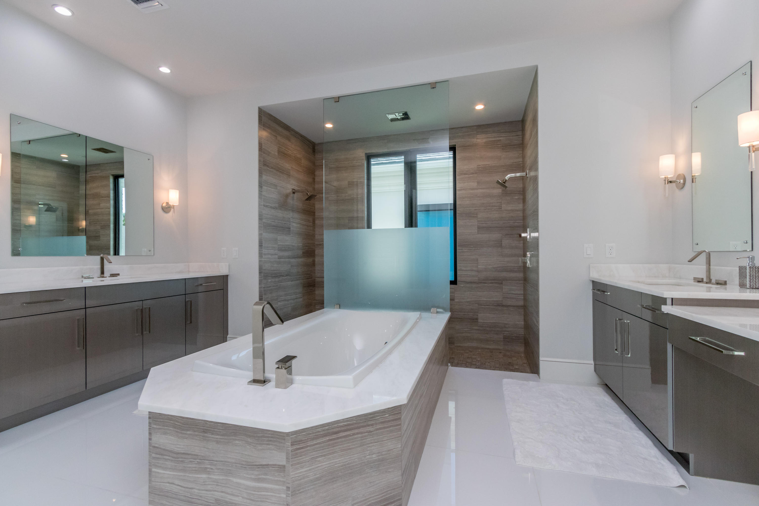 Frenchman's Harbor - Residential