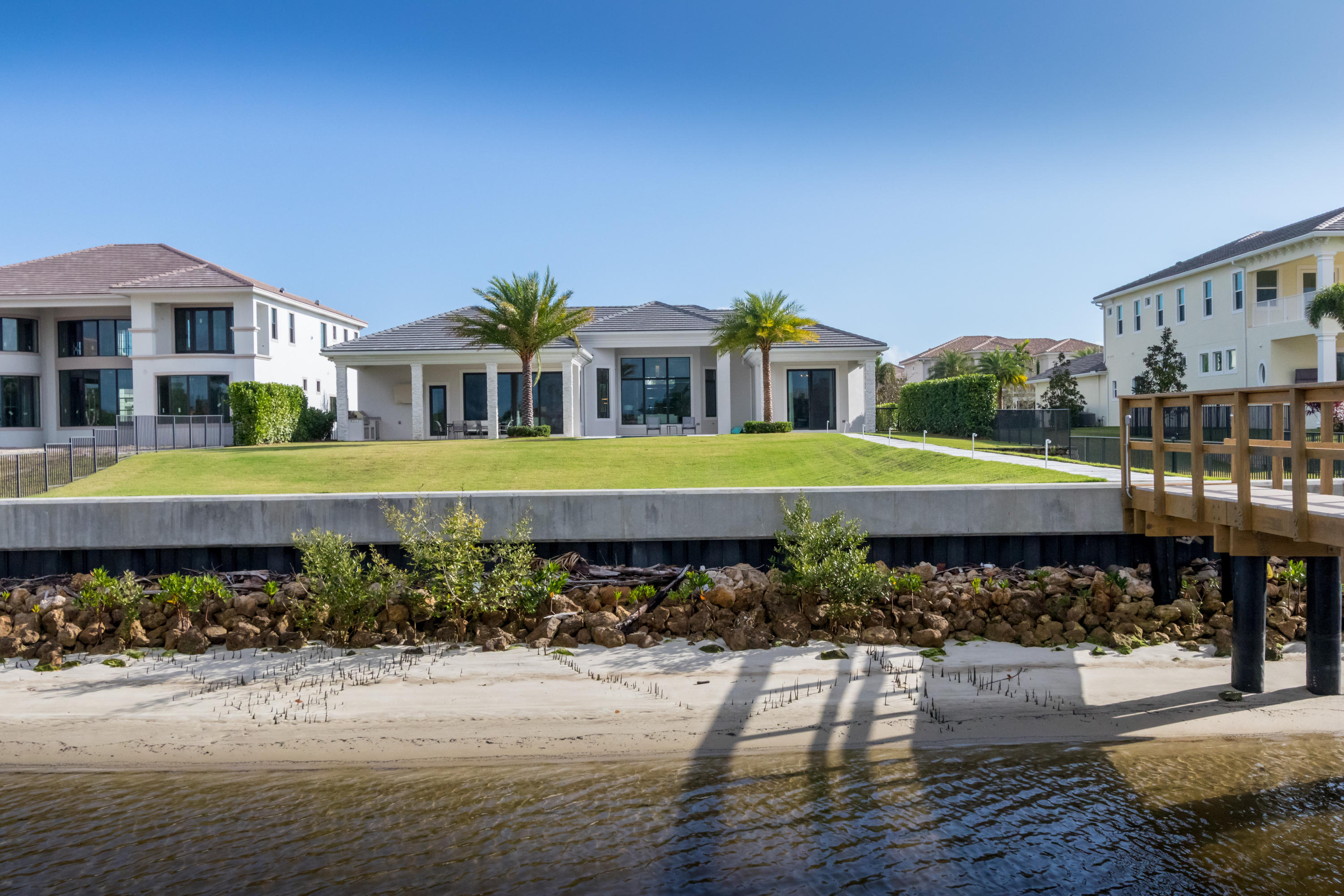 Frenchman's Harbor - Residential