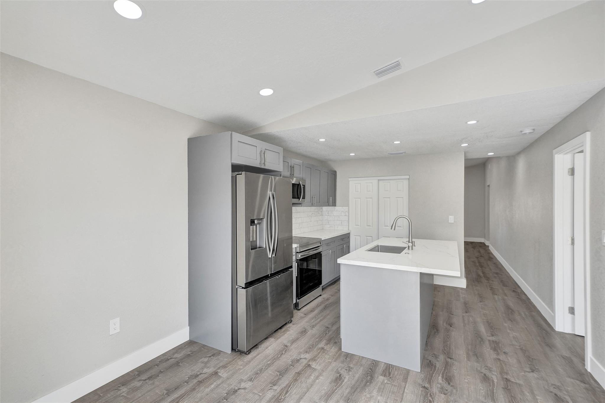 El Prado By The Lake - Residential Lease