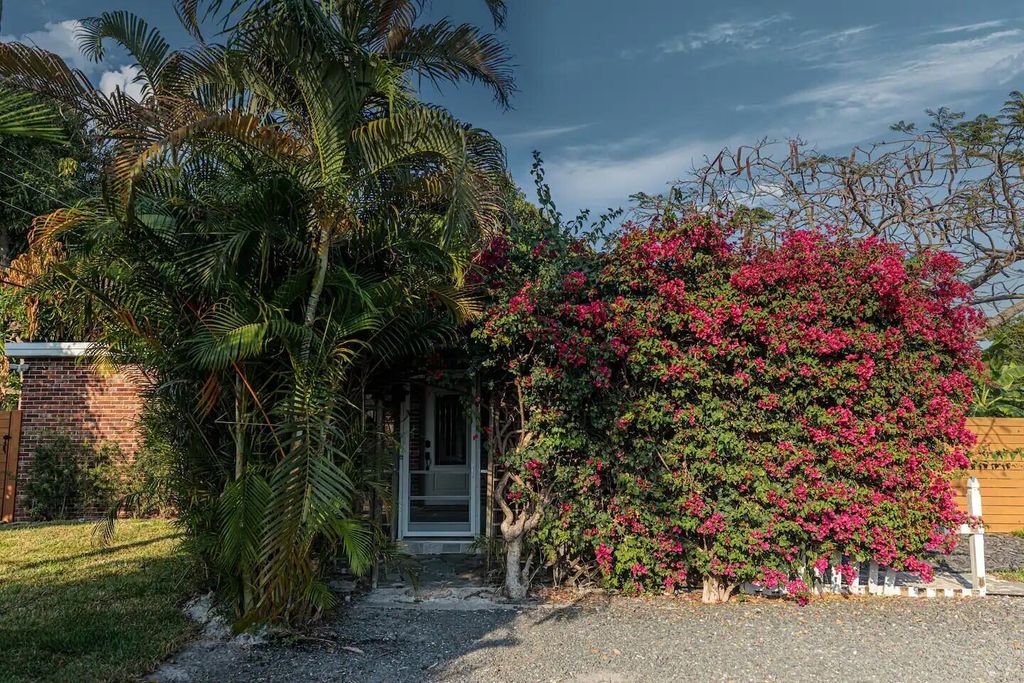 Photo of 3810 Wall Street, Boynton Beach, FL 33483 (MLS # R10971735)