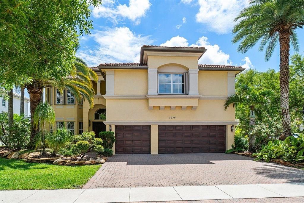 Photo of 2714 Eleanor Way, Wellington, FL 33414 (MLS # R10723045)