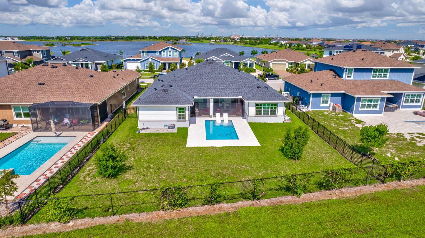 ARDEN PUD POD E SOUTH - Residential Lease