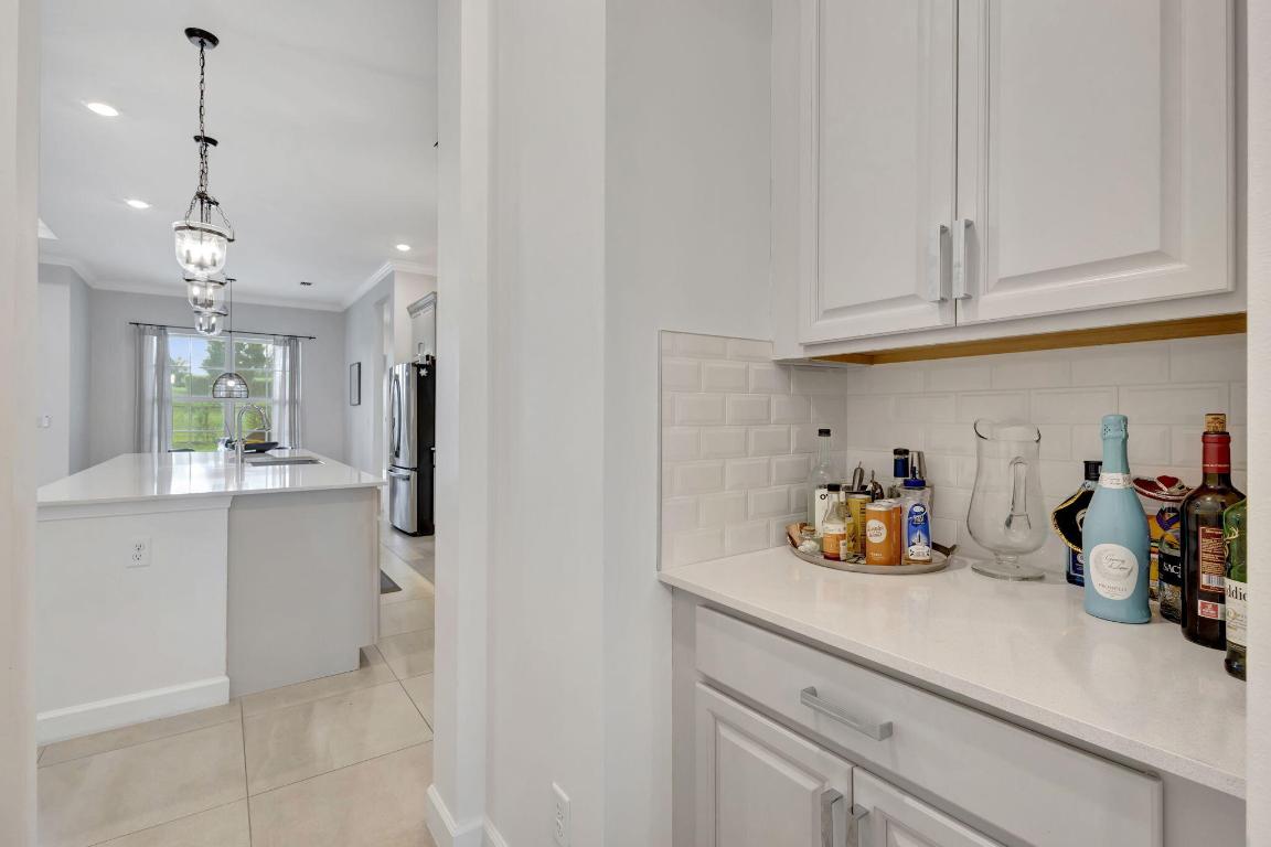 ARDEN PUD POD E SOUTH - Residential Lease