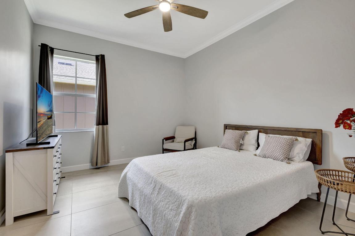 ARDEN PUD POD E SOUTH - Residential Lease