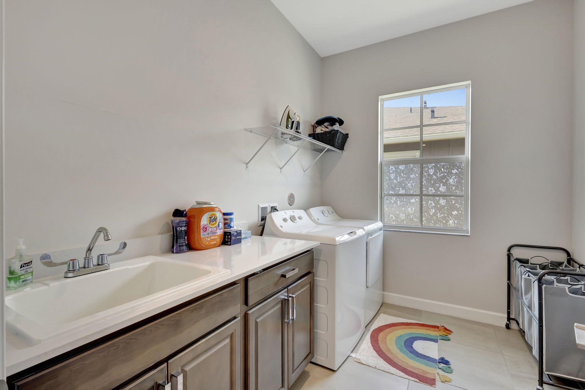 ARDEN PUD POD E SOUTH - Residential Lease