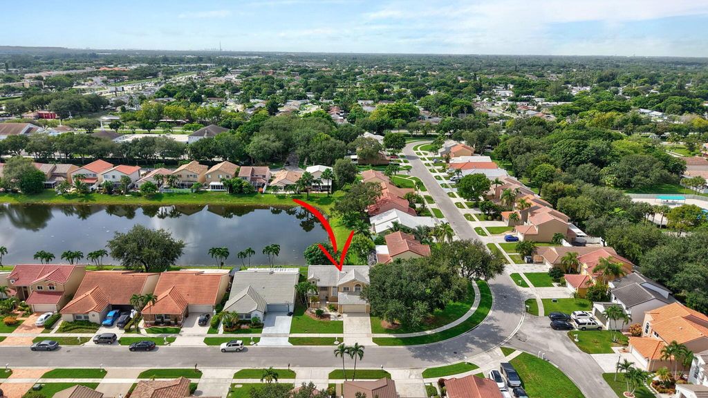 Photo of 10008 Country Brook Road, Boca Raton, FL 33428 (MLS # R11119789)
