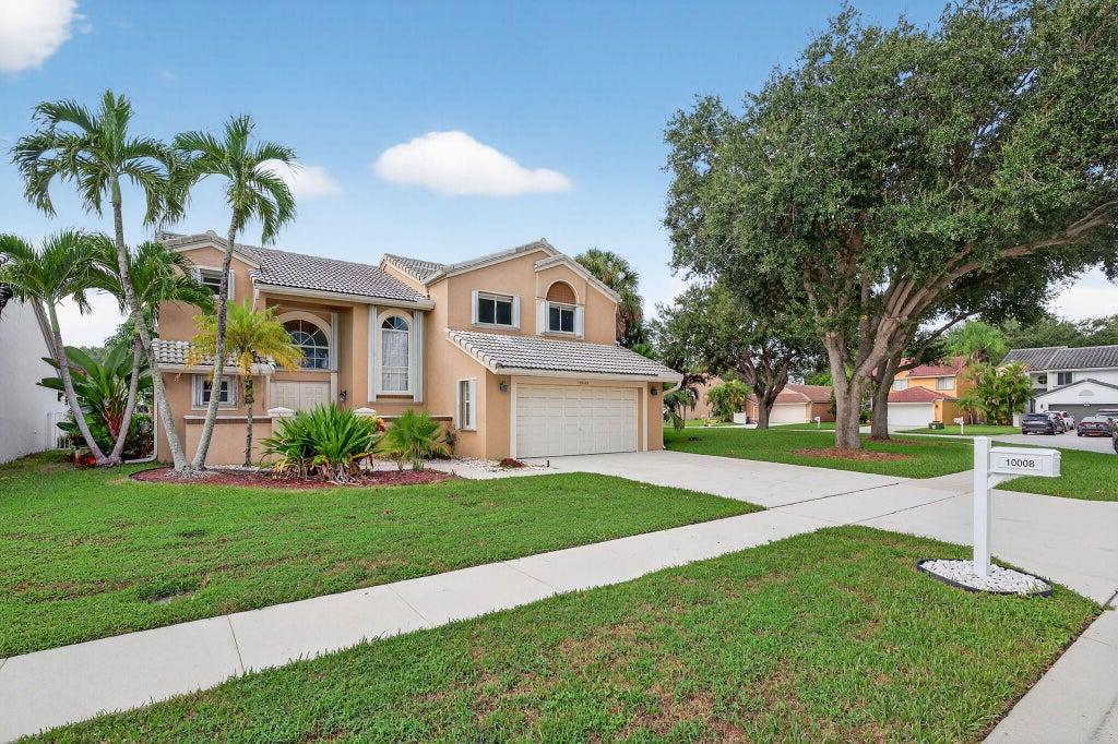 Photo of 10008 Country Brook Road, Boca Raton, FL 33428 (MLS # R11119789)