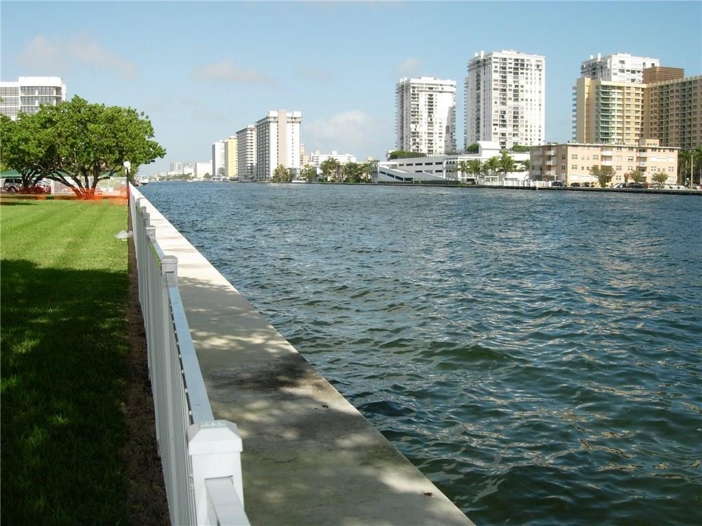 Oceanview Park Condo - Residential Lease