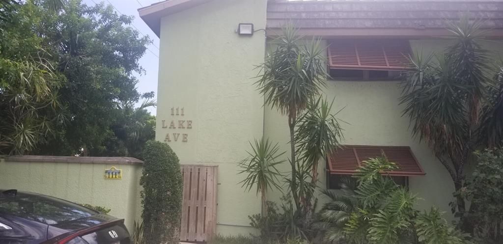 Photo of 111 Lake 6 Avenue #6, Lake Worth Beach, FL 33460 (MLS # R10712349)