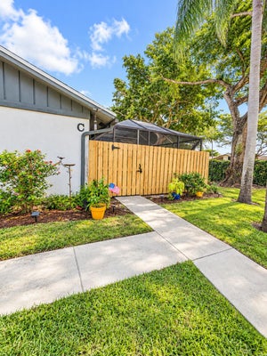 1152 SUMMIT TRAIL CIR APT C, WEST PALM BEACH, FL 33415 - Image 2a2132c47c66dea41c4e6cbbbb727ead/3710881035