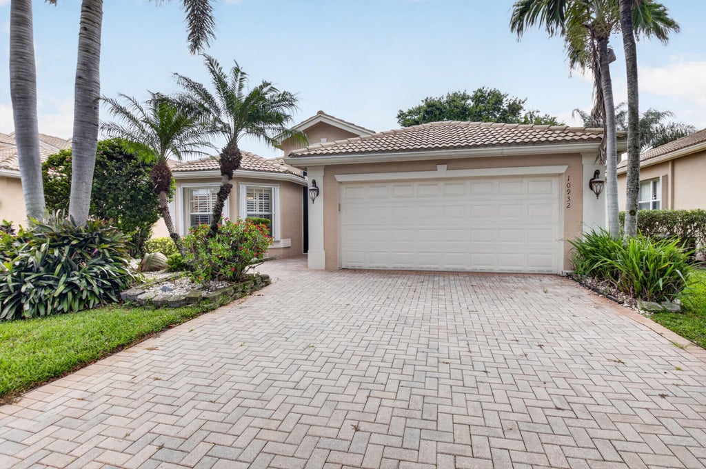Photo of 10932 Skyland Point, Boynton Beach, FL 33437 (MLS # B26039743)