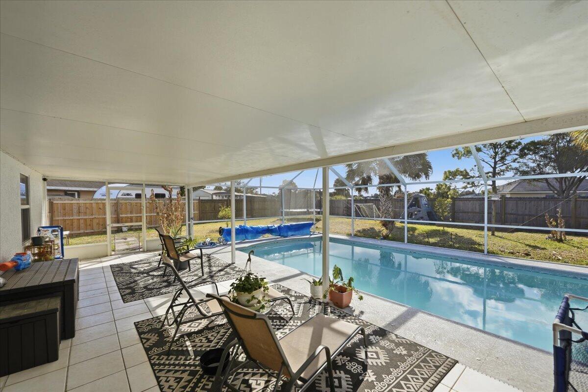 2382 SW Blaine Terrace