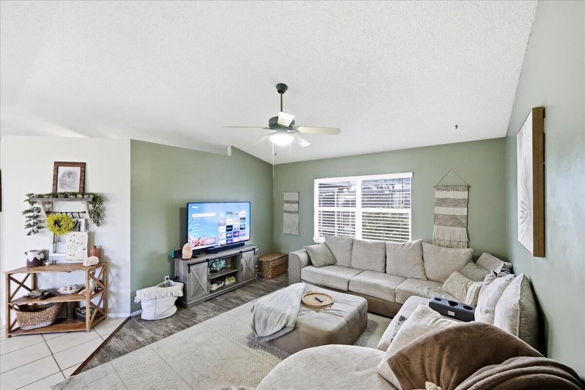 2382 SW Blaine Terrace