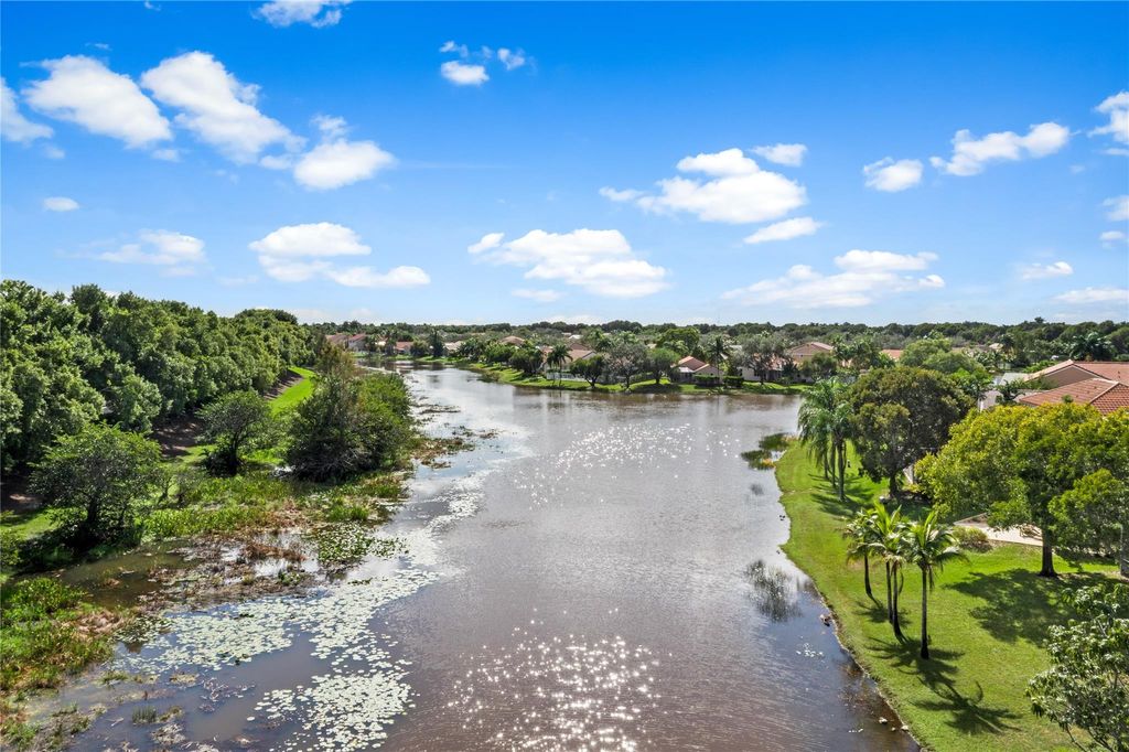 Photo of 1156 Cedar Falls Dr, Weston, FL 33327 (MLS # F10541188)