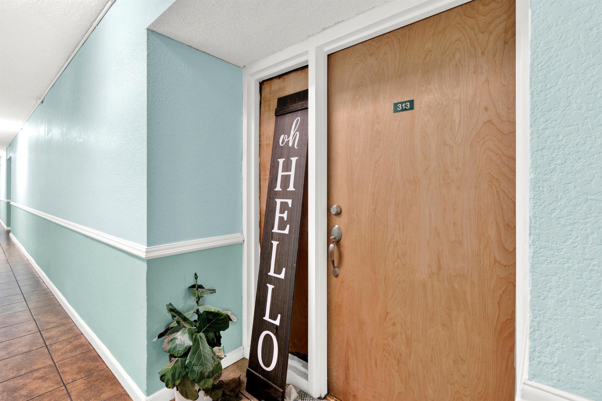 Great Location close to FIU, shopping centers with restaurants, groceries, fitness center, Turnpike and more. Charming and Fully renovated 2/2 on the third floor with 1 assigned parking and parking to visitors, nice size rooms, formal living rooom, walk in closet, modern kitchen. Full washer and Dryer in unit. Community pool. This cozy condo offers a warm and inviting atmosphere that feels like home. Available on November 15, 2024.