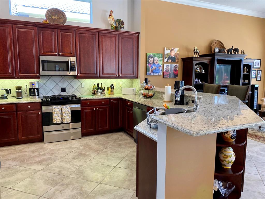 Tompson Point - Residential