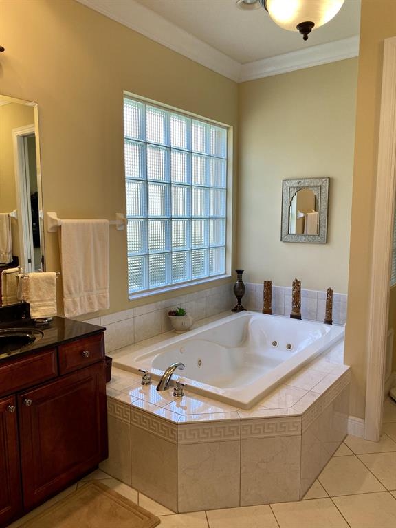 Tompson Point - Residential