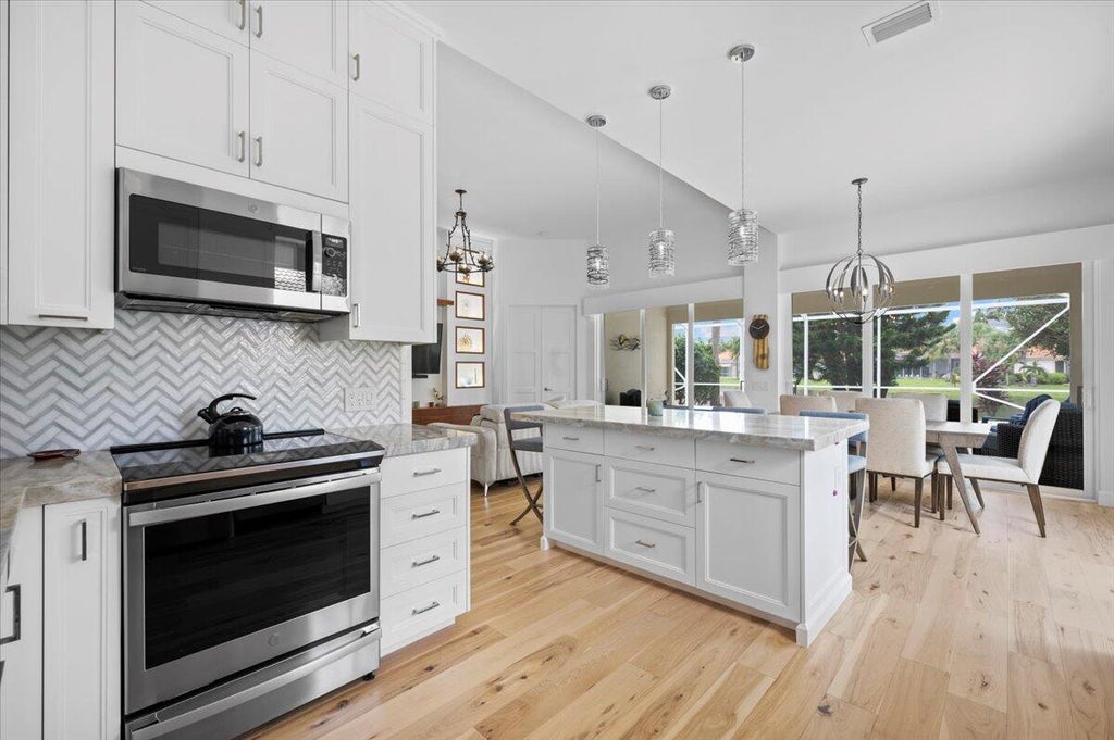 Photo of 623 Rosa Court, Palm Beach Gardens, FL 33410 (MLS # R11024106)