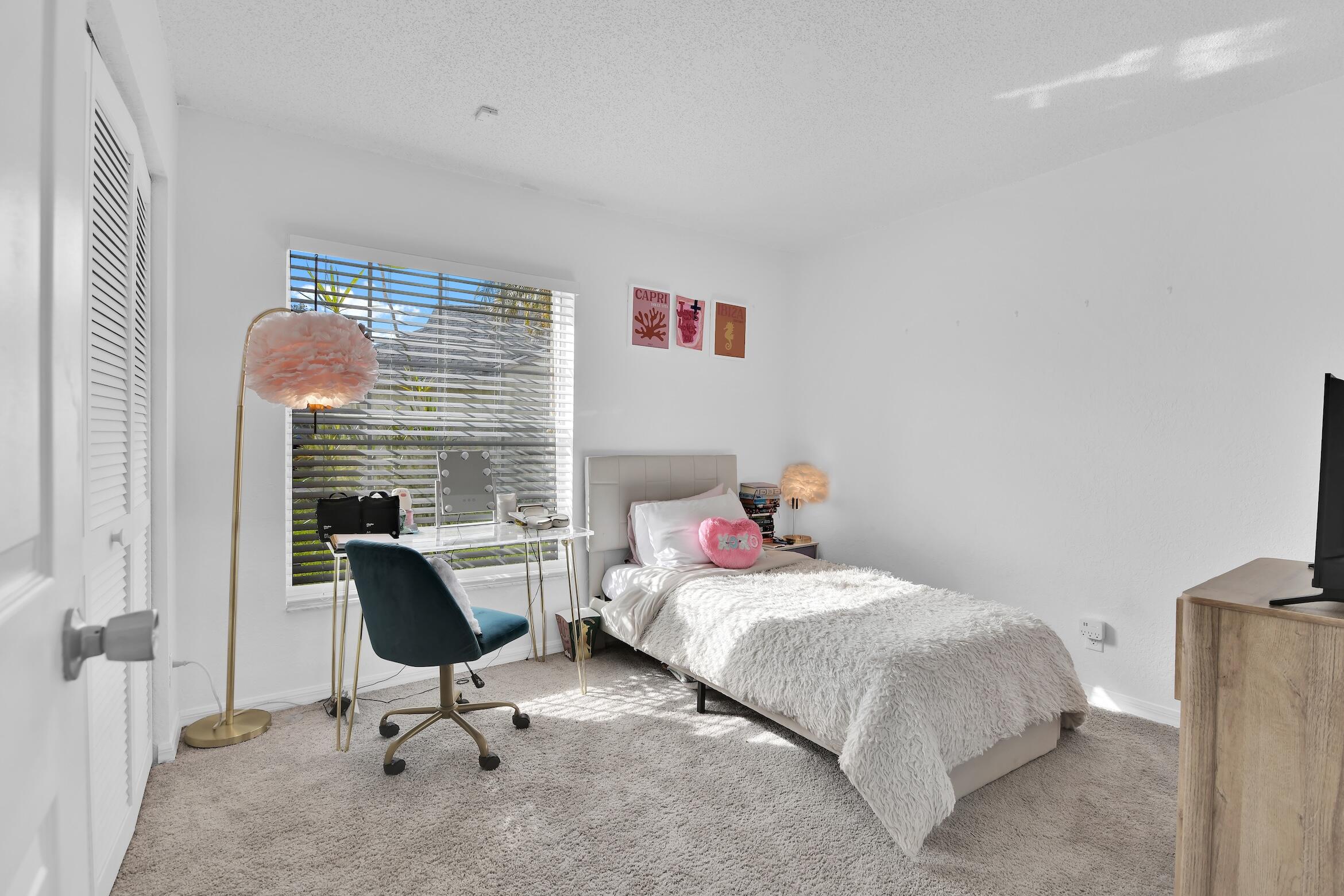 BOCA WINDS PAR F - Residential