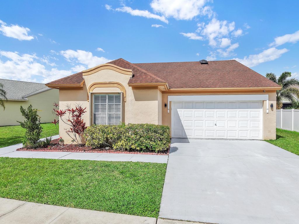Photo of 22561 Middletown Drive, Boca Raton, FL 33428 (MLS # B26017159)