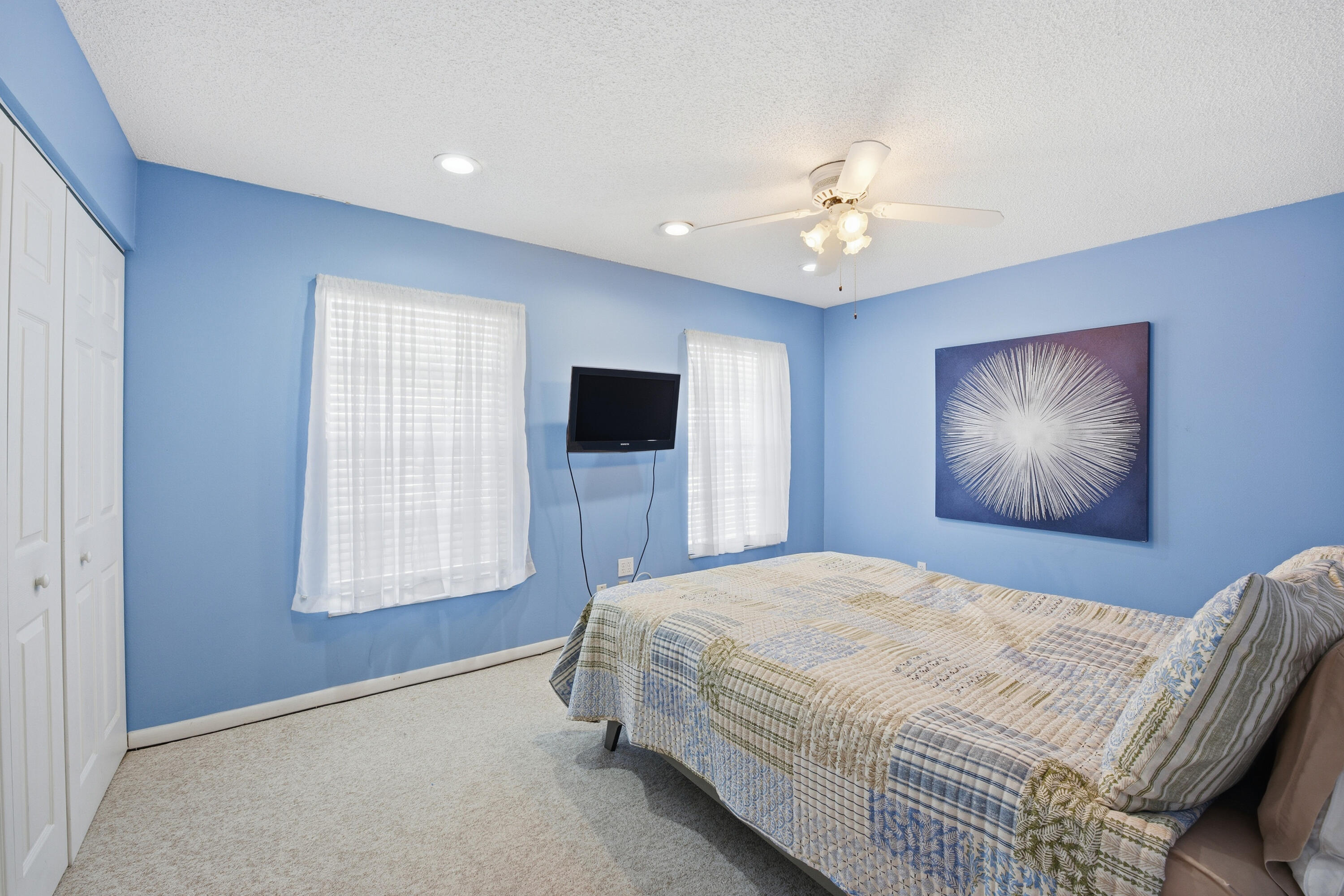 COVERED BRIDGE COND - Residential