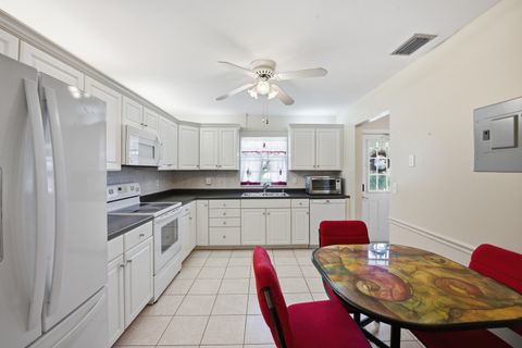 Tiny photo for 461 Holyoke Lane, Lake Worth, FL 33467 (MLS # R11160843)