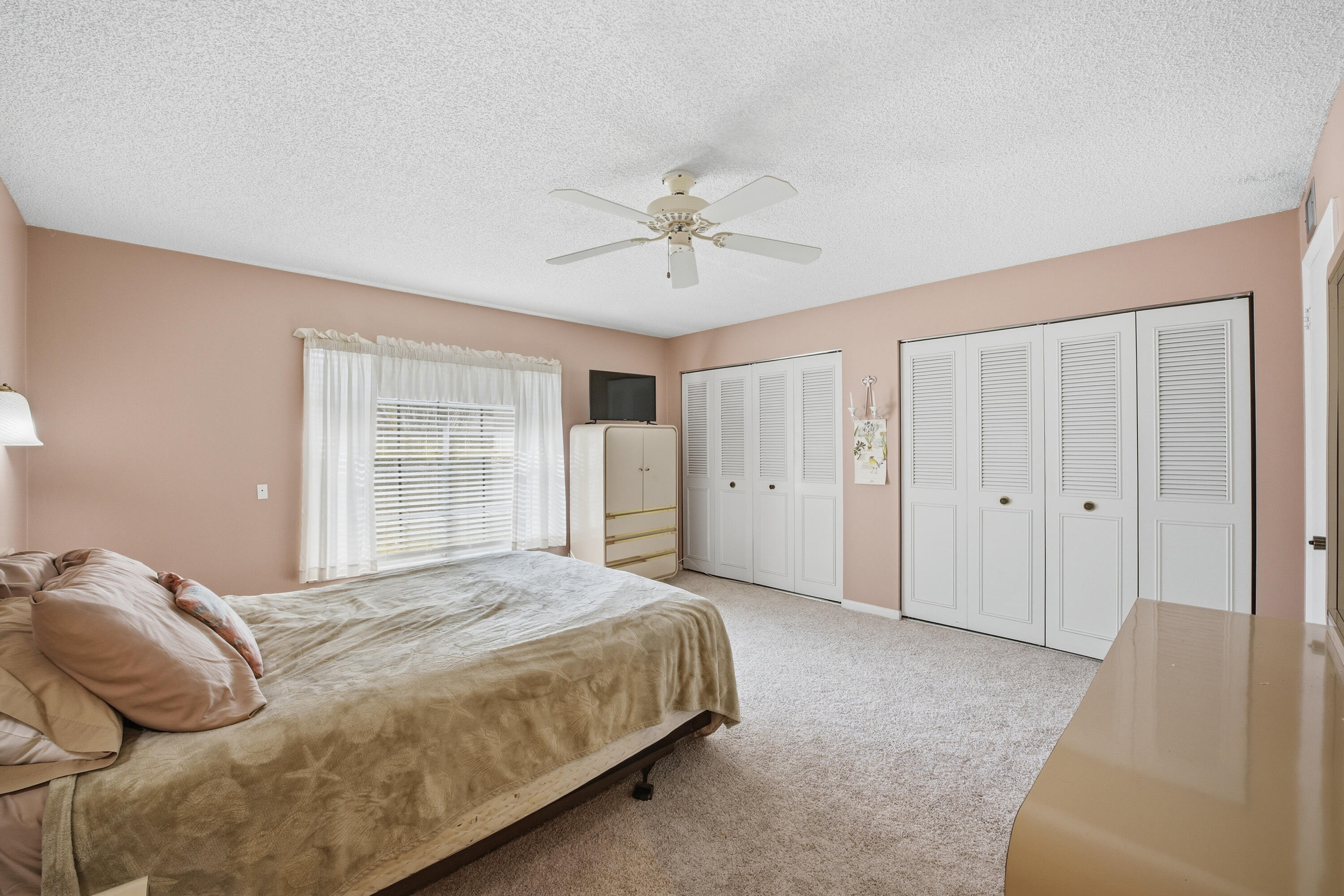 COVERED BRIDGE COND - Residential