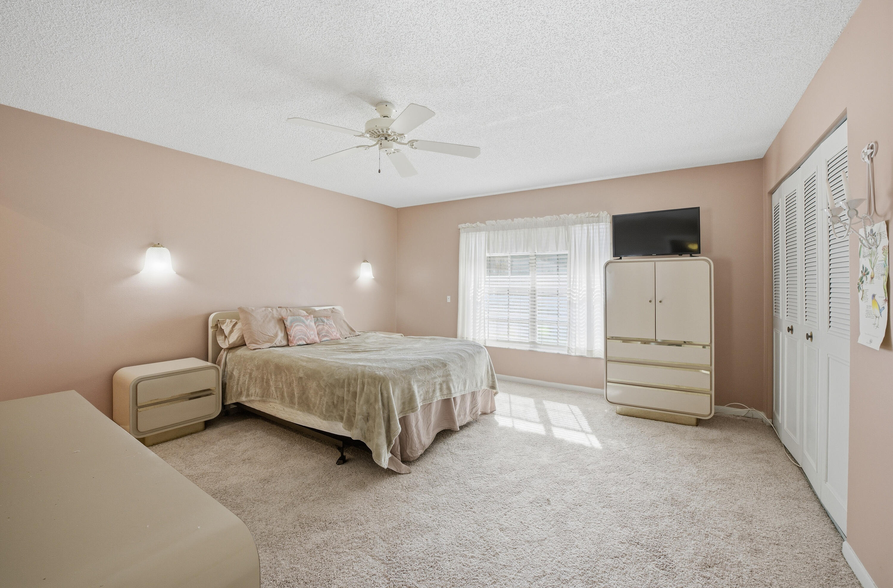 COVERED BRIDGE COND - Residential