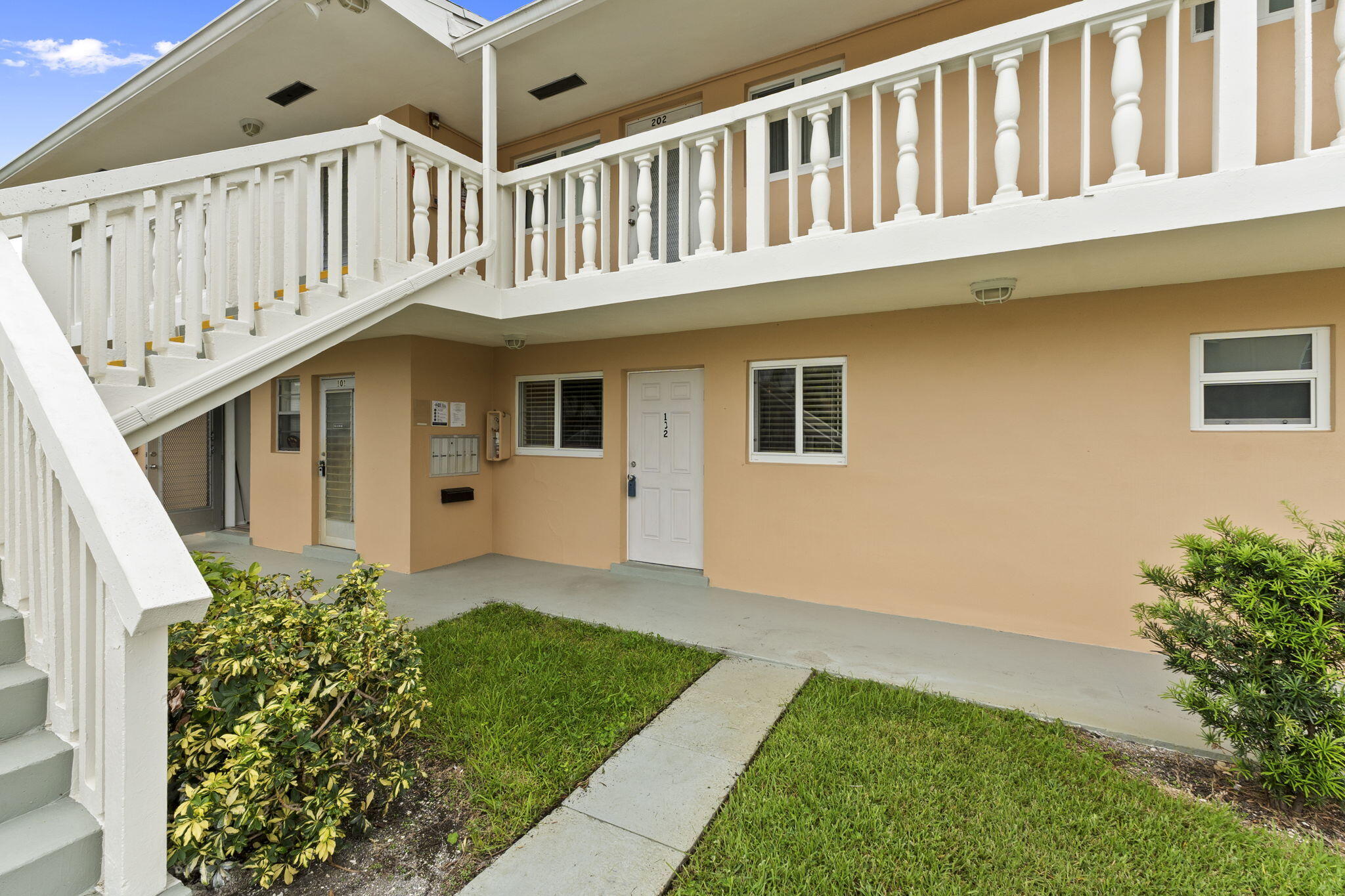 2192 NE 1ST Way 102