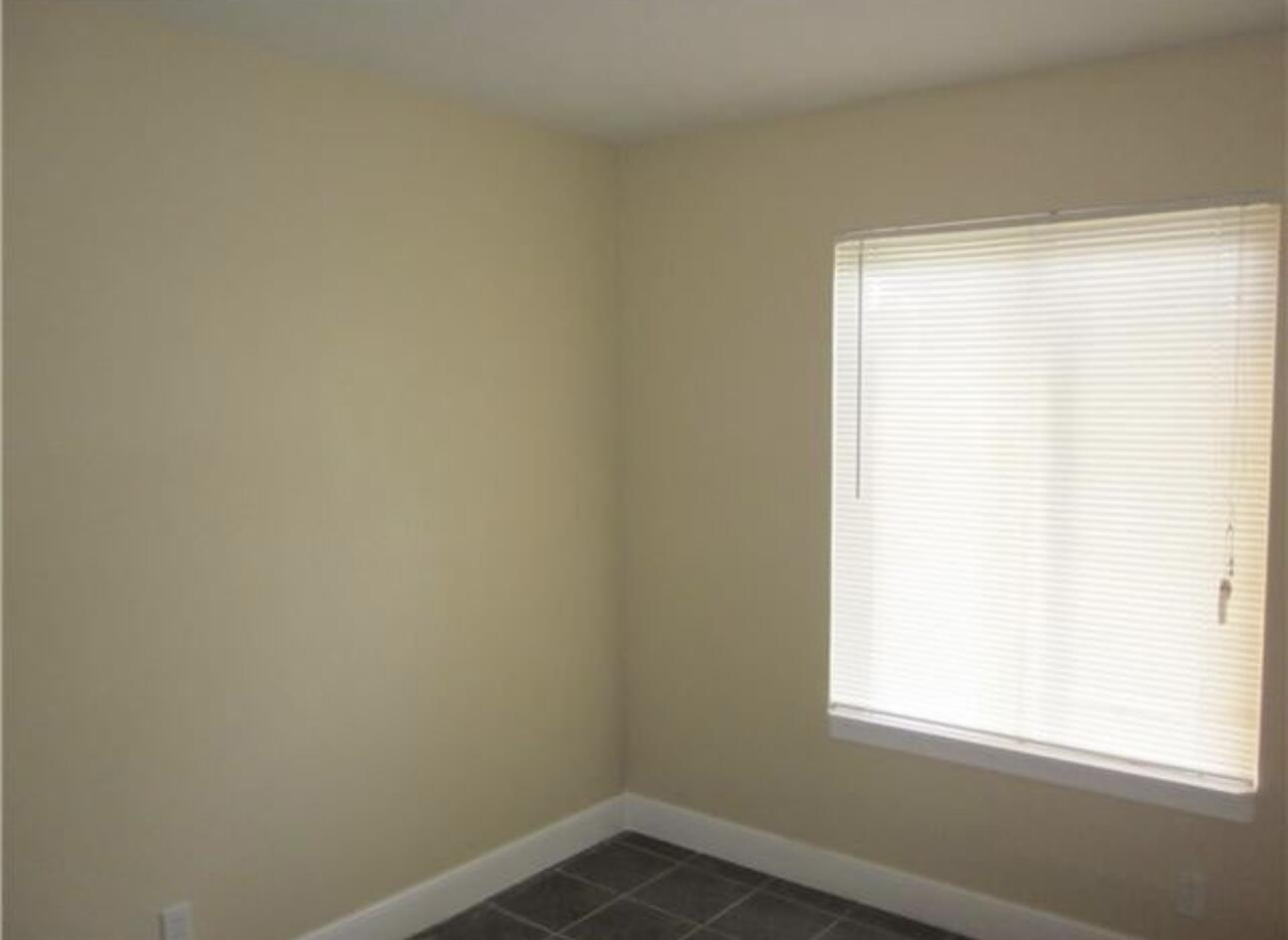 PINE HOLLOW CONDO - Residential Lease