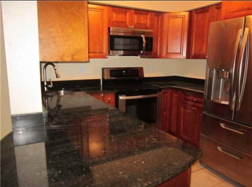 Spacious first floor condo with large screened in patio! Full tile floors, updated kitchen with granite countertops. Steps from Community Pool. Great location! close to shopping, theaters, Super Target , Walmart and major roadways.

First, Last, and Security to move in.
Min credit score 650
Water is included in the rent!