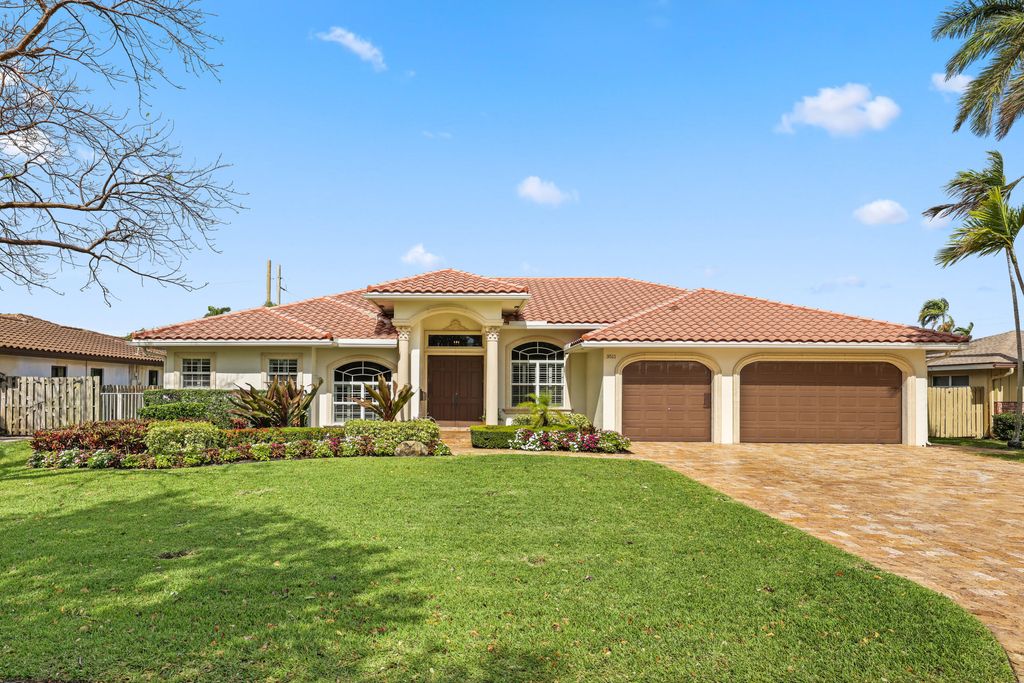 Photo of 3511 NE 27th Avenue, Lighthouse Point, FL 33064 (MLS # B26031665)