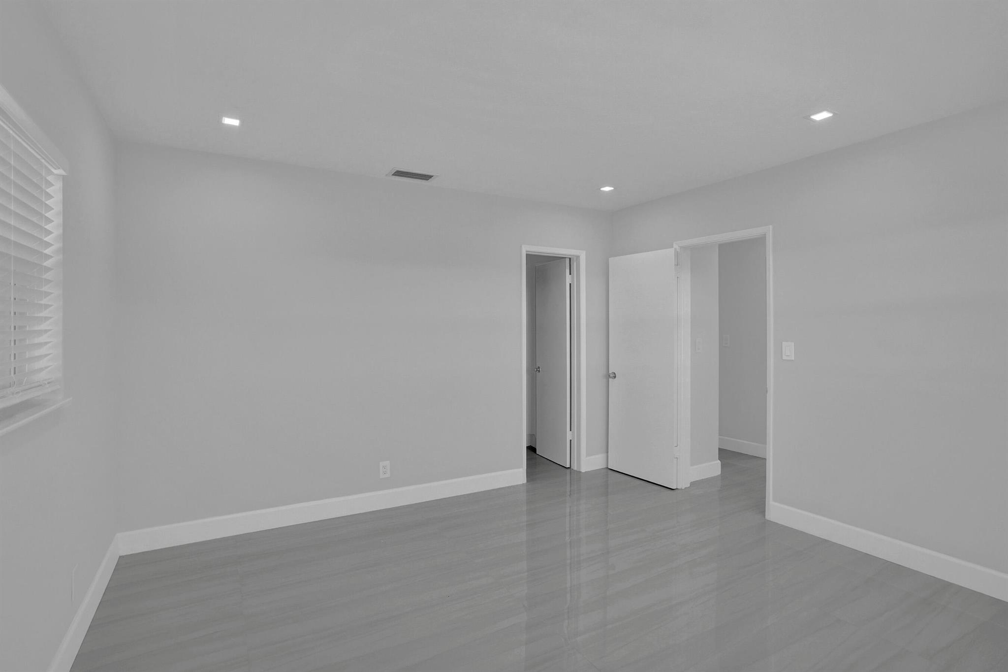 LIGHTHOUSE BAY CONDO - Residential Lease