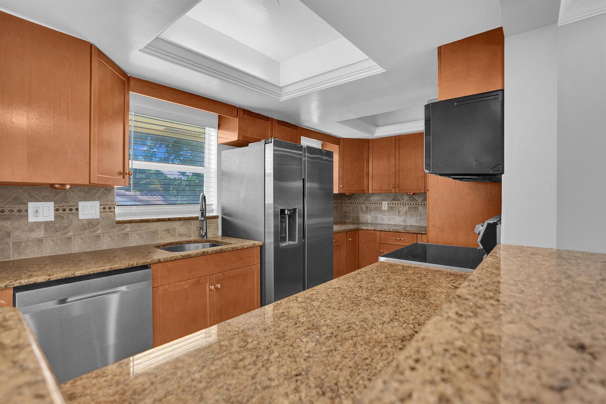 LIGHTHOUSE BAY CONDO - Residential Lease