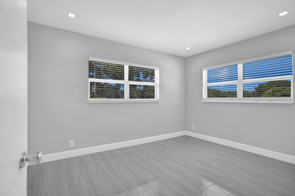 LIGHTHOUSE BAY CONDO - Residential Lease