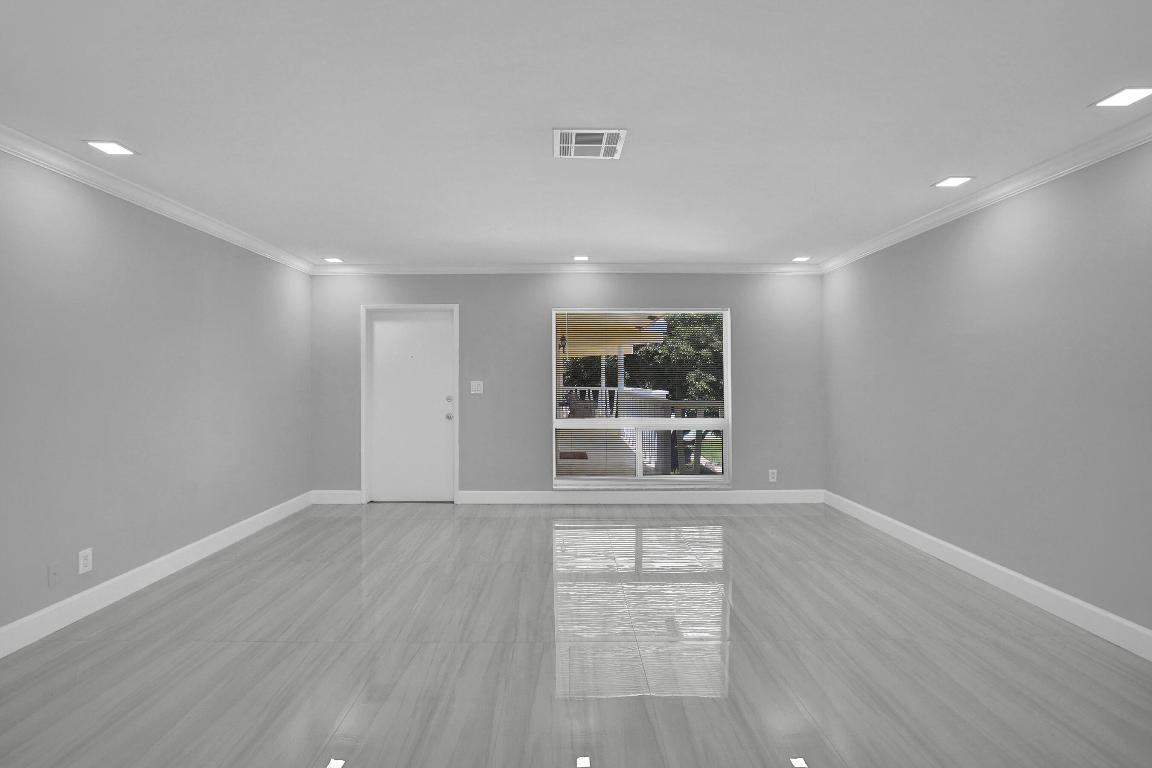 LIGHTHOUSE BAY CONDO - Residential Lease