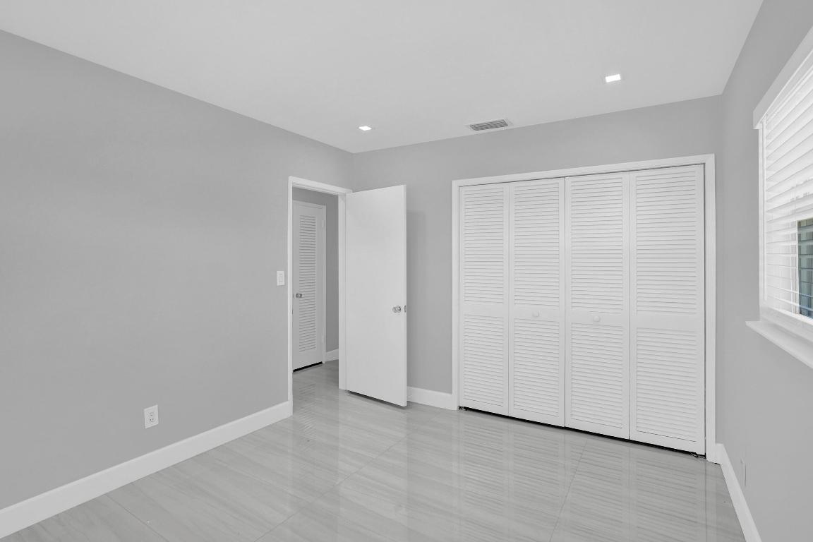 LIGHTHOUSE BAY CONDO - Residential Lease